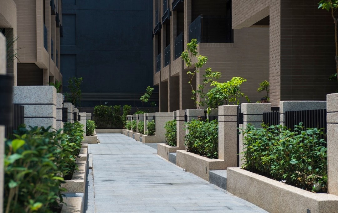 竹南臨台積電｜優質電梯透天出租，生活機能佳、立即可入住