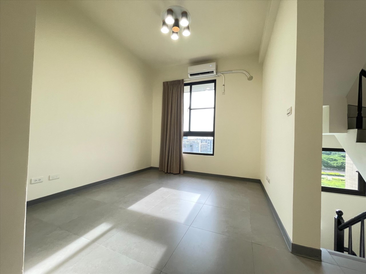 竹南臨台積電｜優質電梯透天出租，生活機能佳、立即可入住